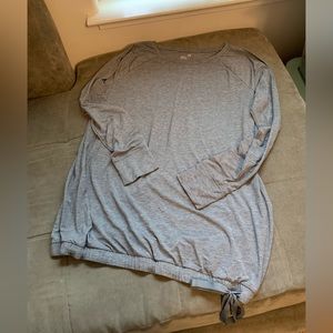 Gap Fit Maternity long sleeve